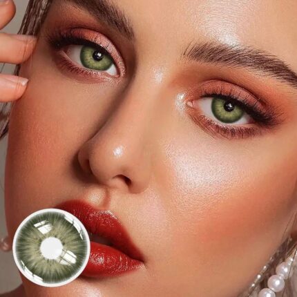 عدسات أمازونيا خضراء