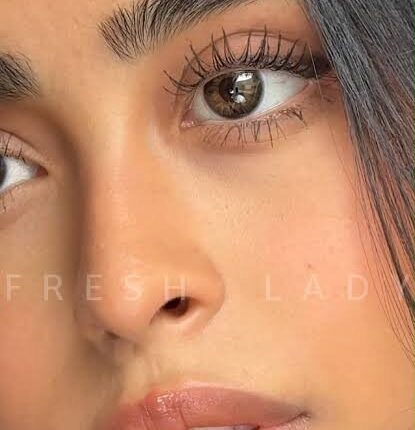 عدسات عسلي طبيعي